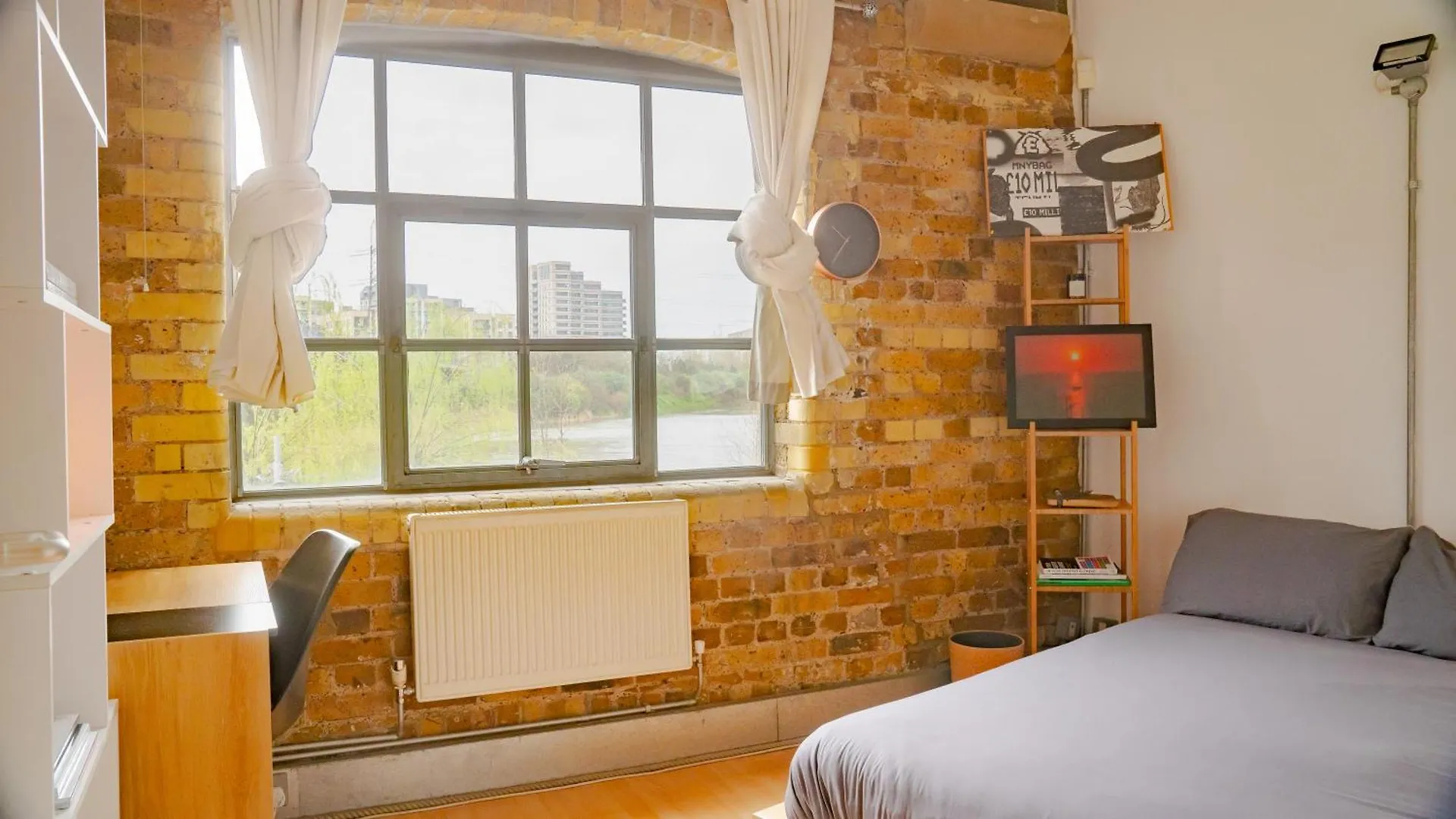 Loft Style Apartment Near O2, Abba Voyage, Excel London United Kingdom