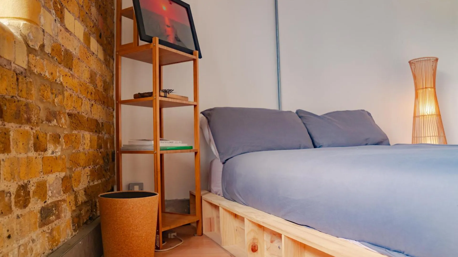 Loft Style Apartment Near O2, Abba Voyage, Excel London